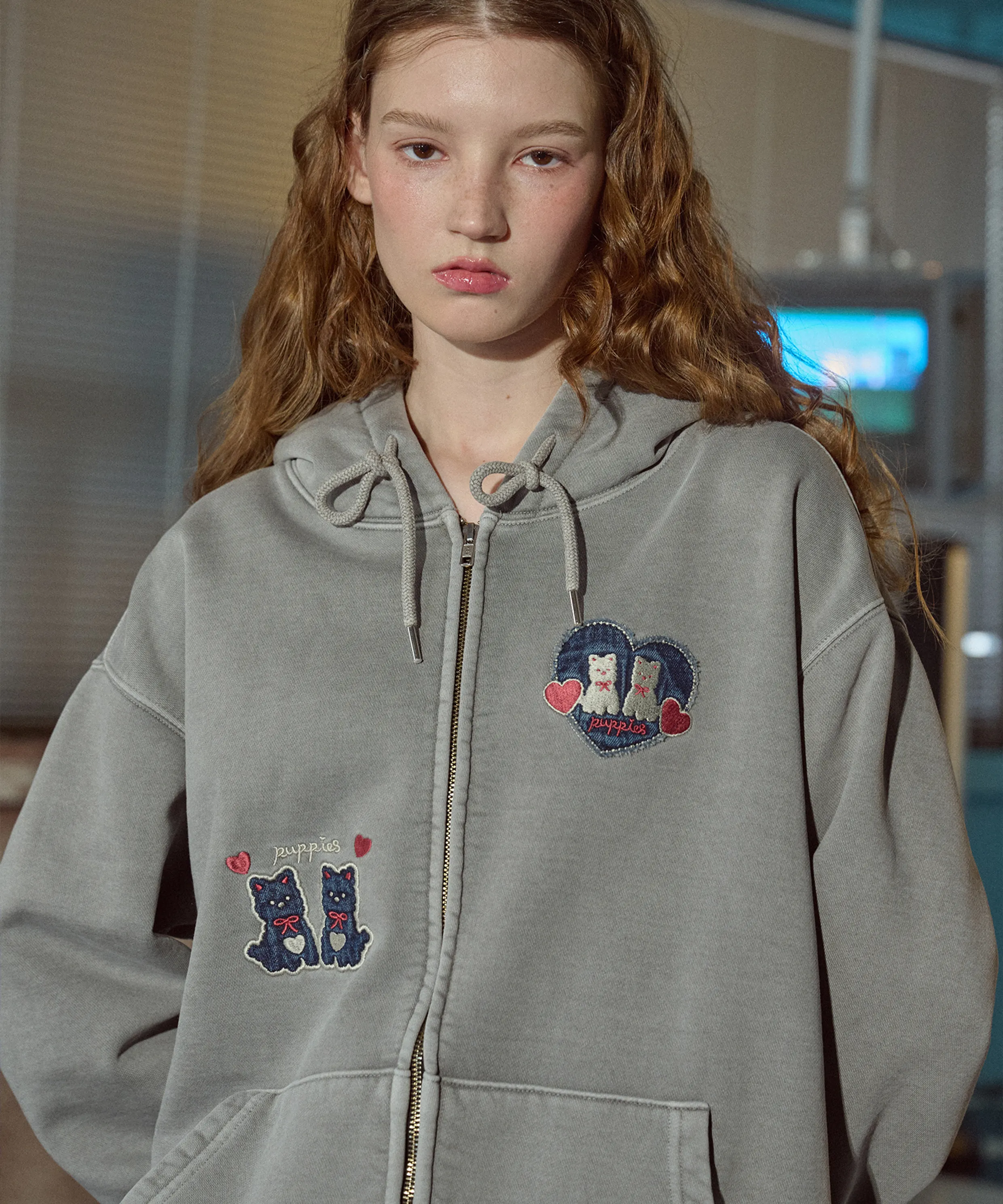 [2-WAY] Heart Puppy Patch Hoodie Zip-Up Dark Gray