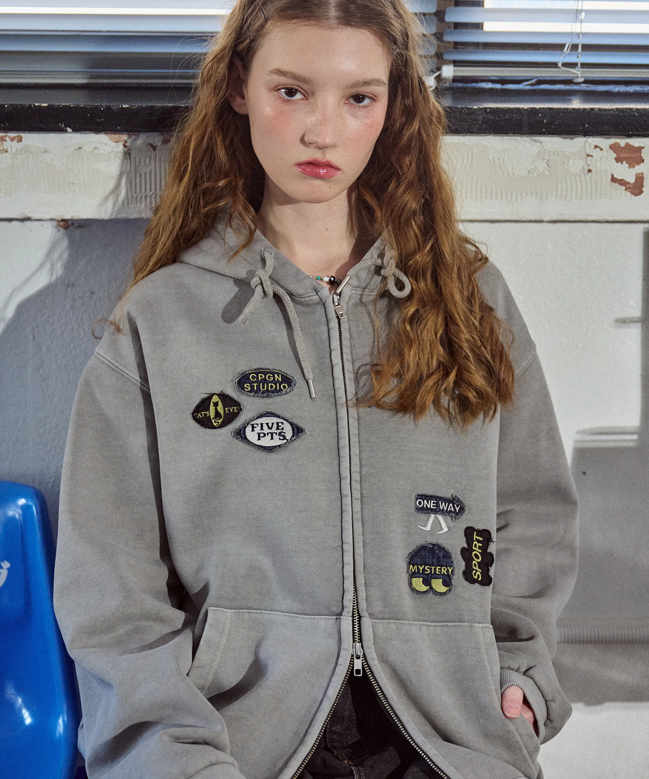 [2-WAY] Mystery Patch Pigment Hoodie Zip-Up Dark Gray