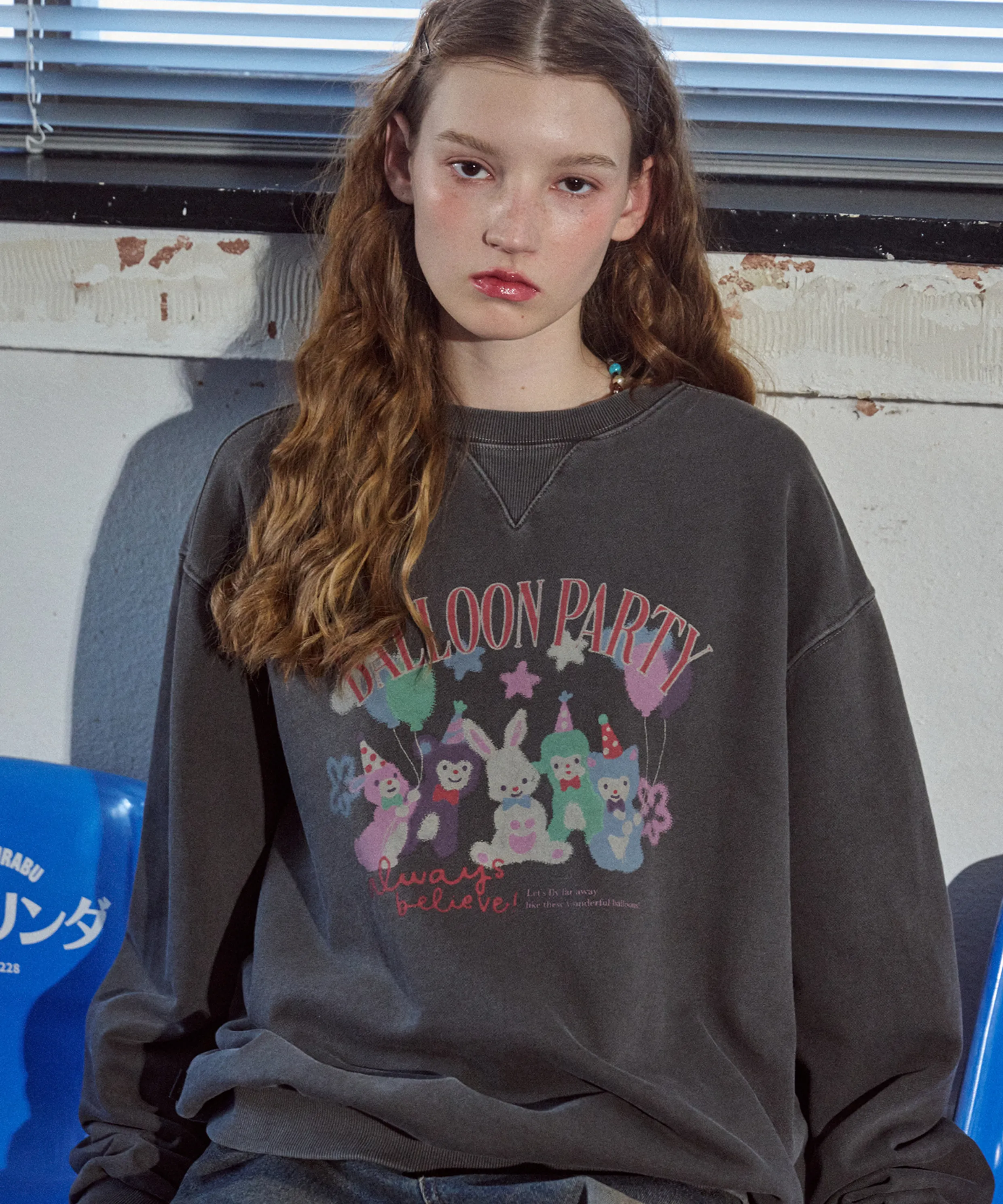 Balloon Party Pigment Sweatshirt Smoke Black