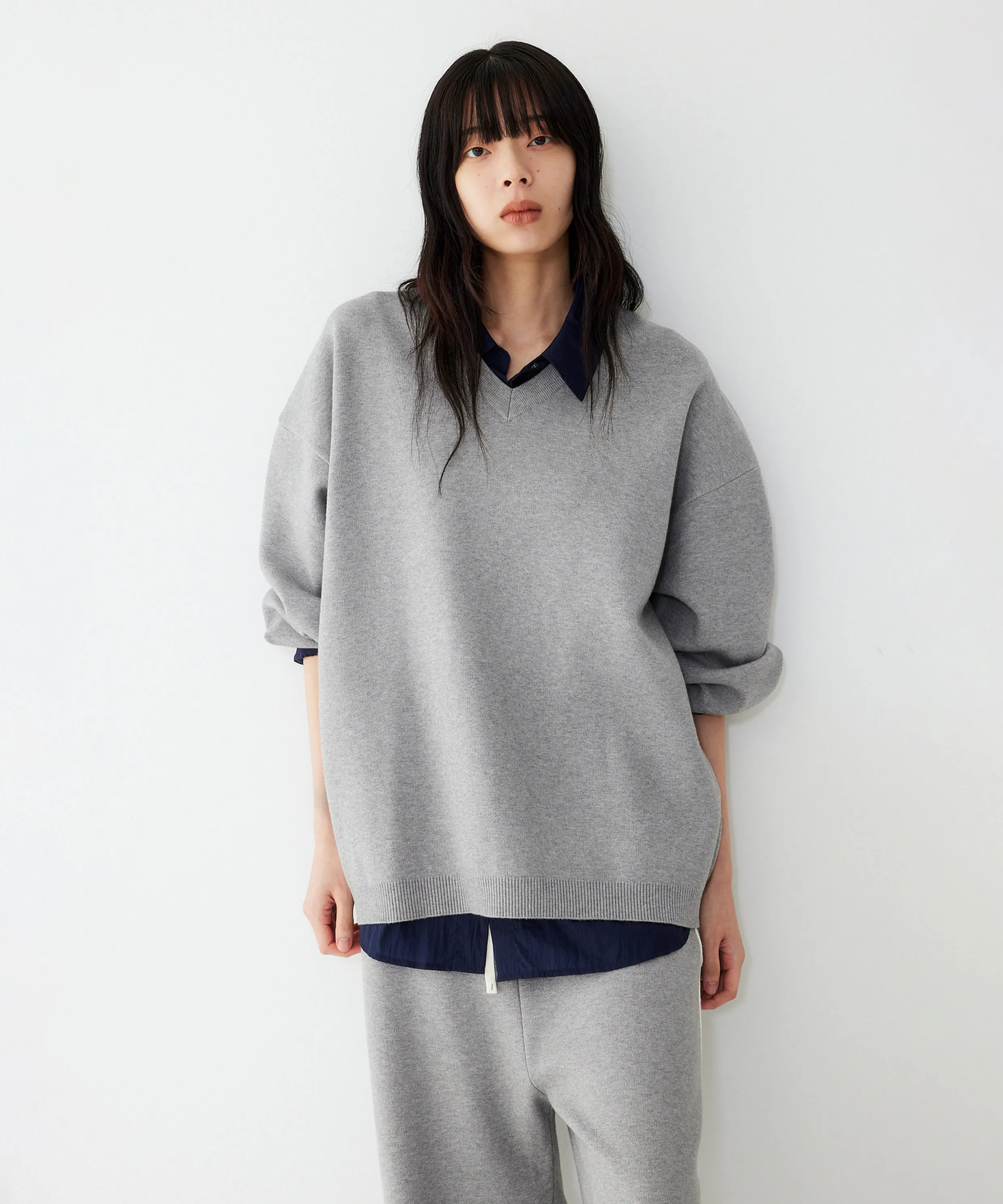 [UNI] Oversized V-neck Setup Pullover_Gray 91U5452001