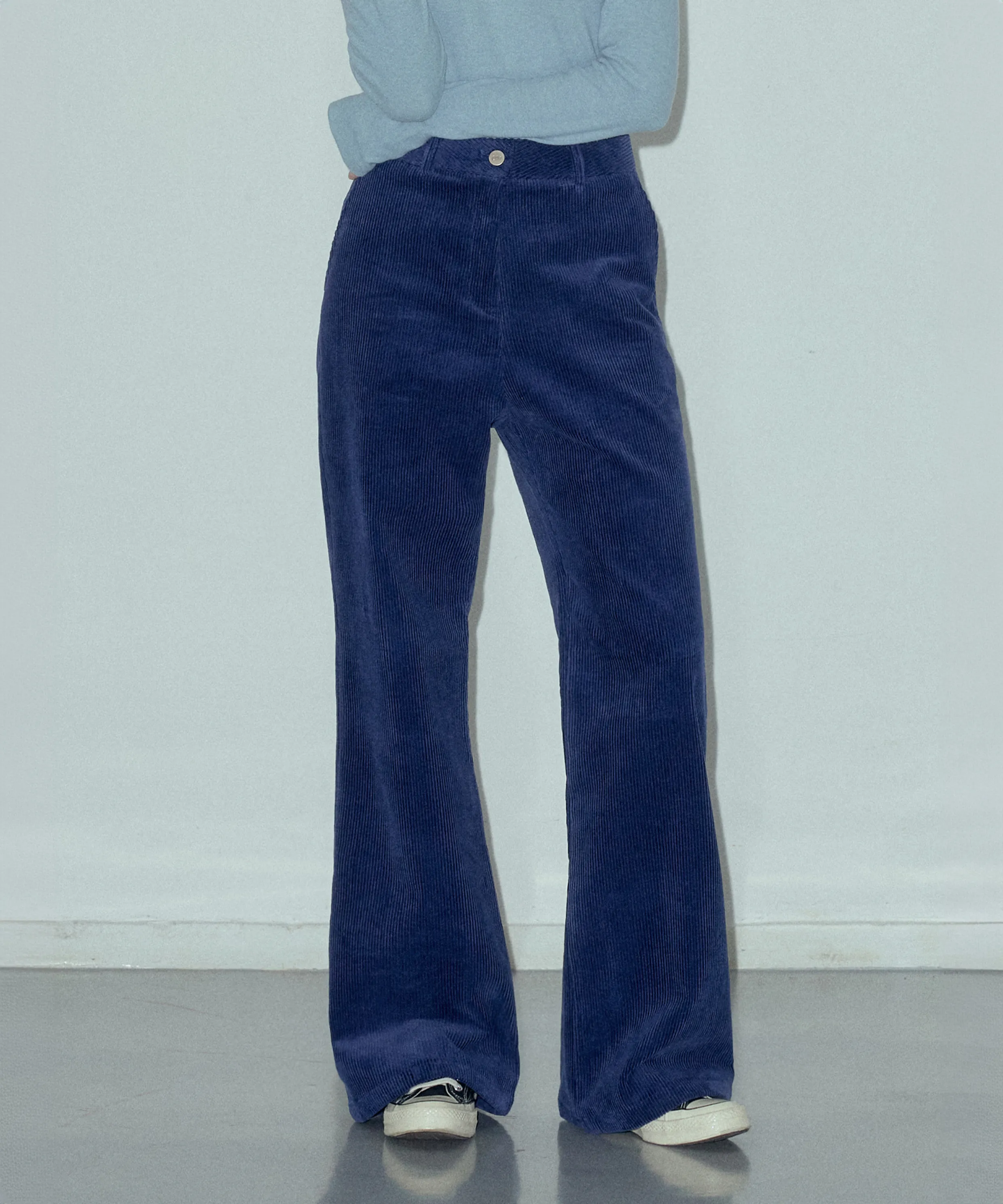 Corduroy Classic Bootcut - Green 4 Corduroy Classic Bootcut - Green