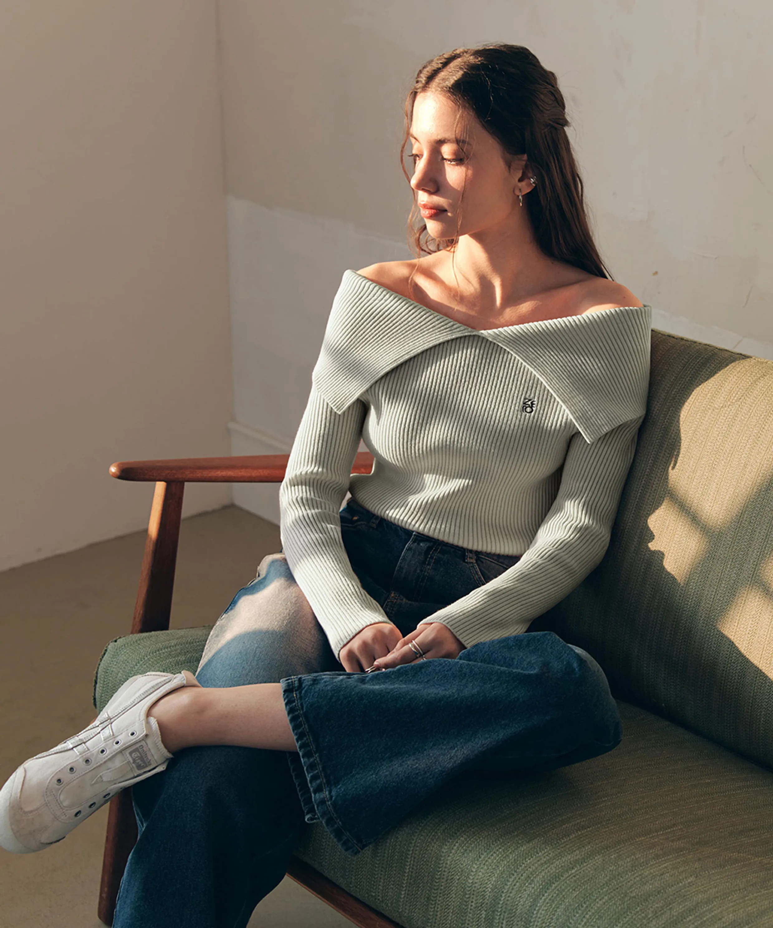 [5 Colors] Solid Unbalanced Off-Shoulder Sweater