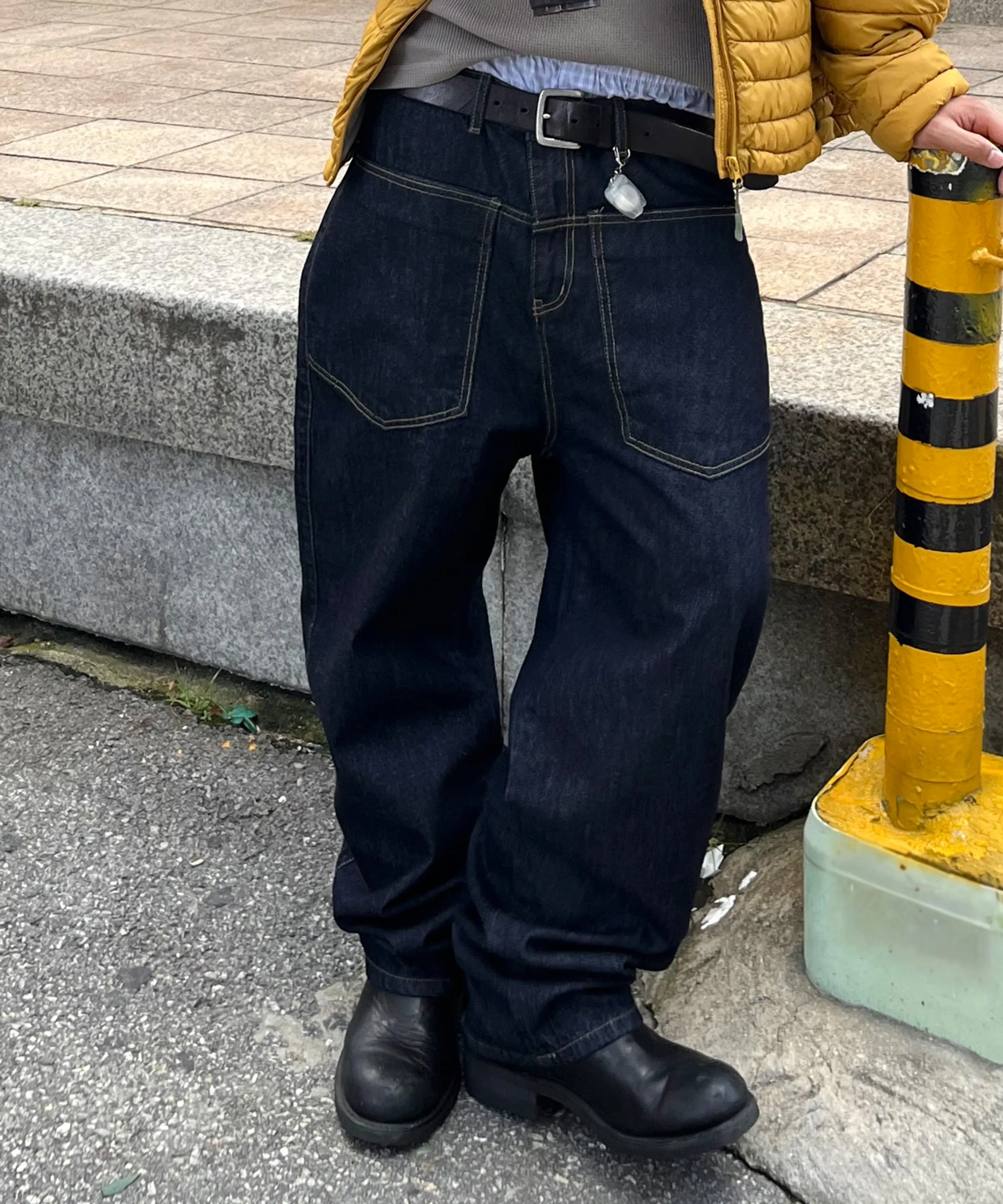 Curved Wide Raw Denim Pants [Indigo]