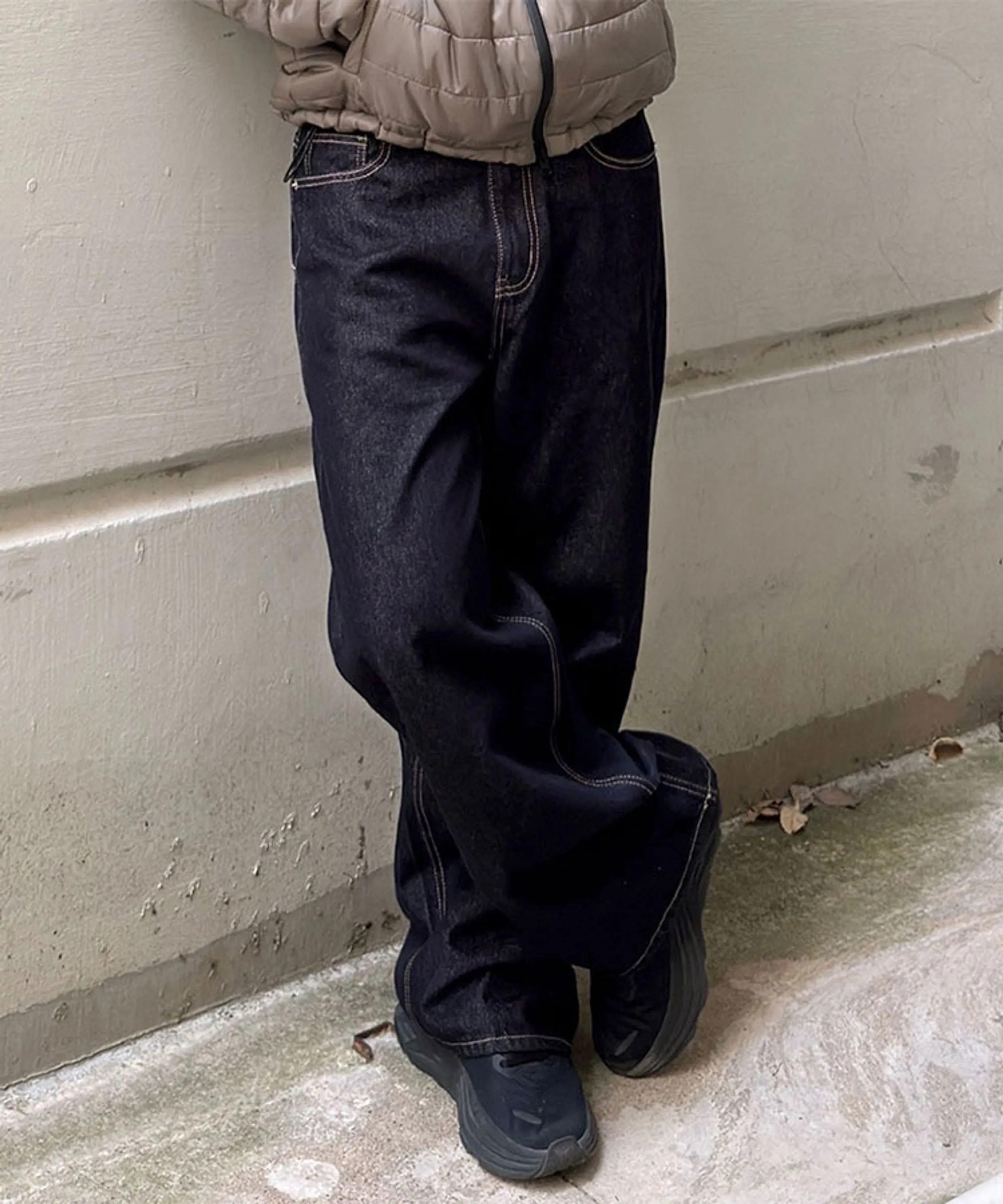 Curved Wide Raw Denim Pants [Indigo]