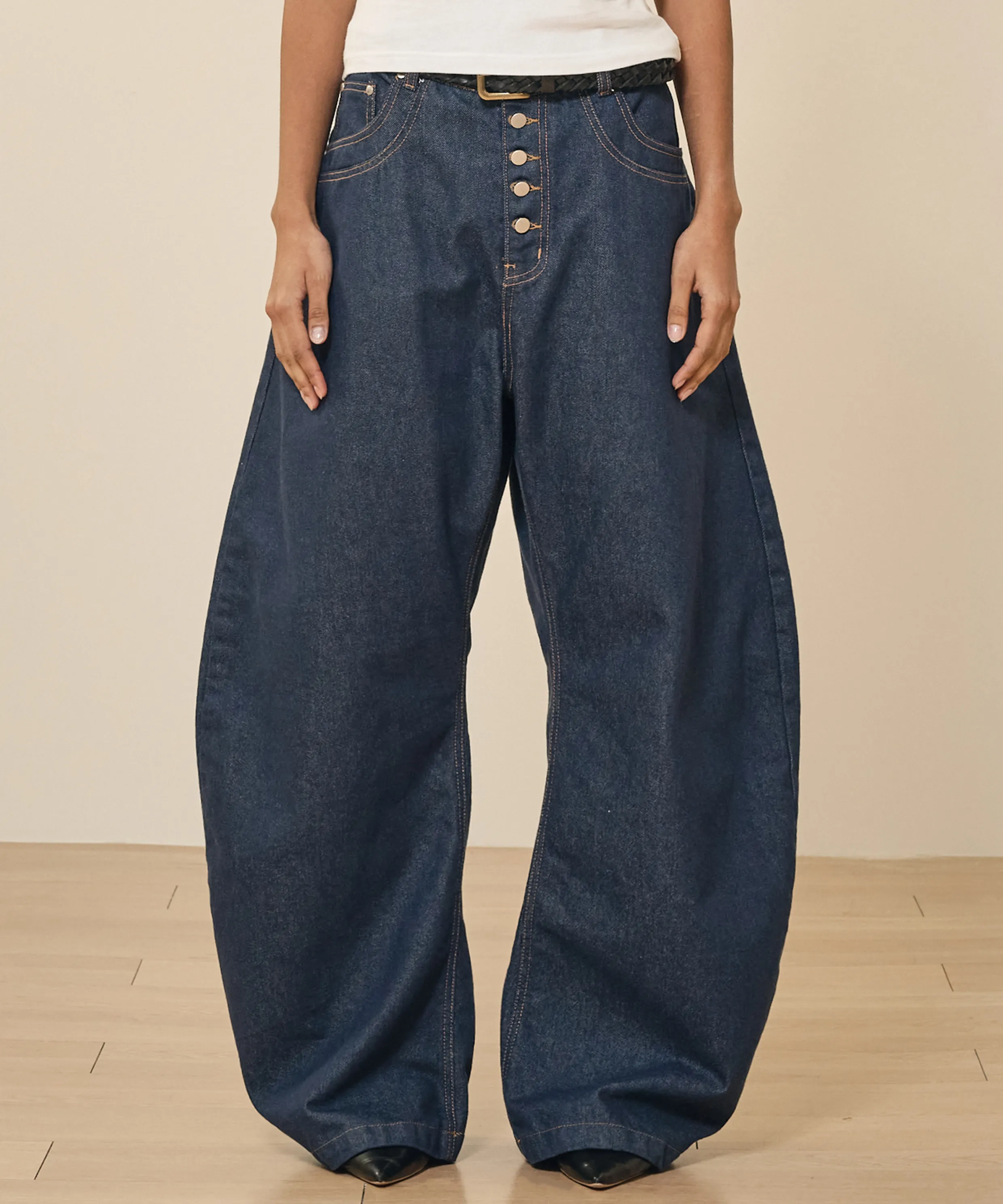 Curved Wide Raw Denim Pants [Indigo]