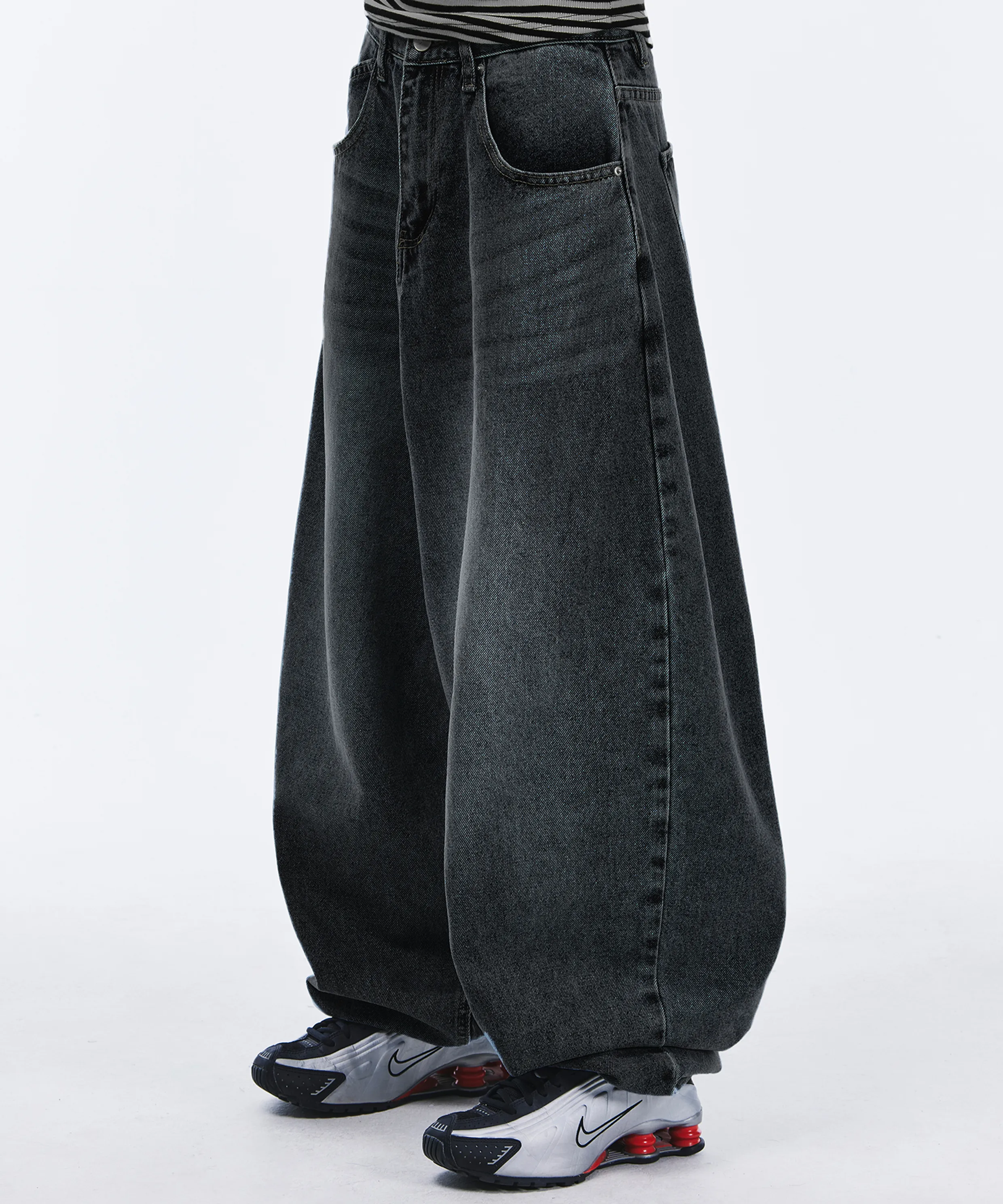 Back Logo Raw Dart Denim [Black]