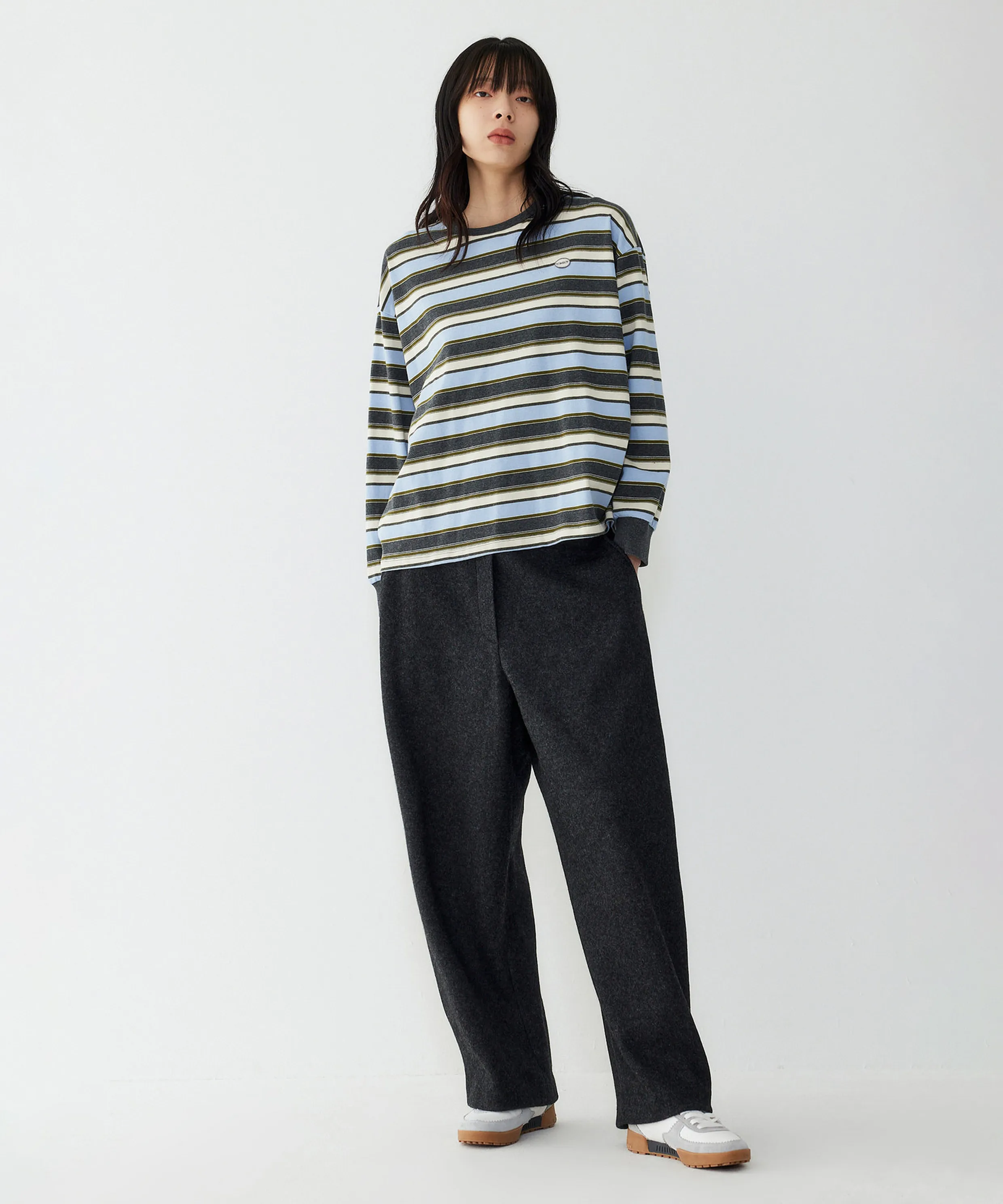 Color-blocked stitch wool banding pants_charcoal 9105431218