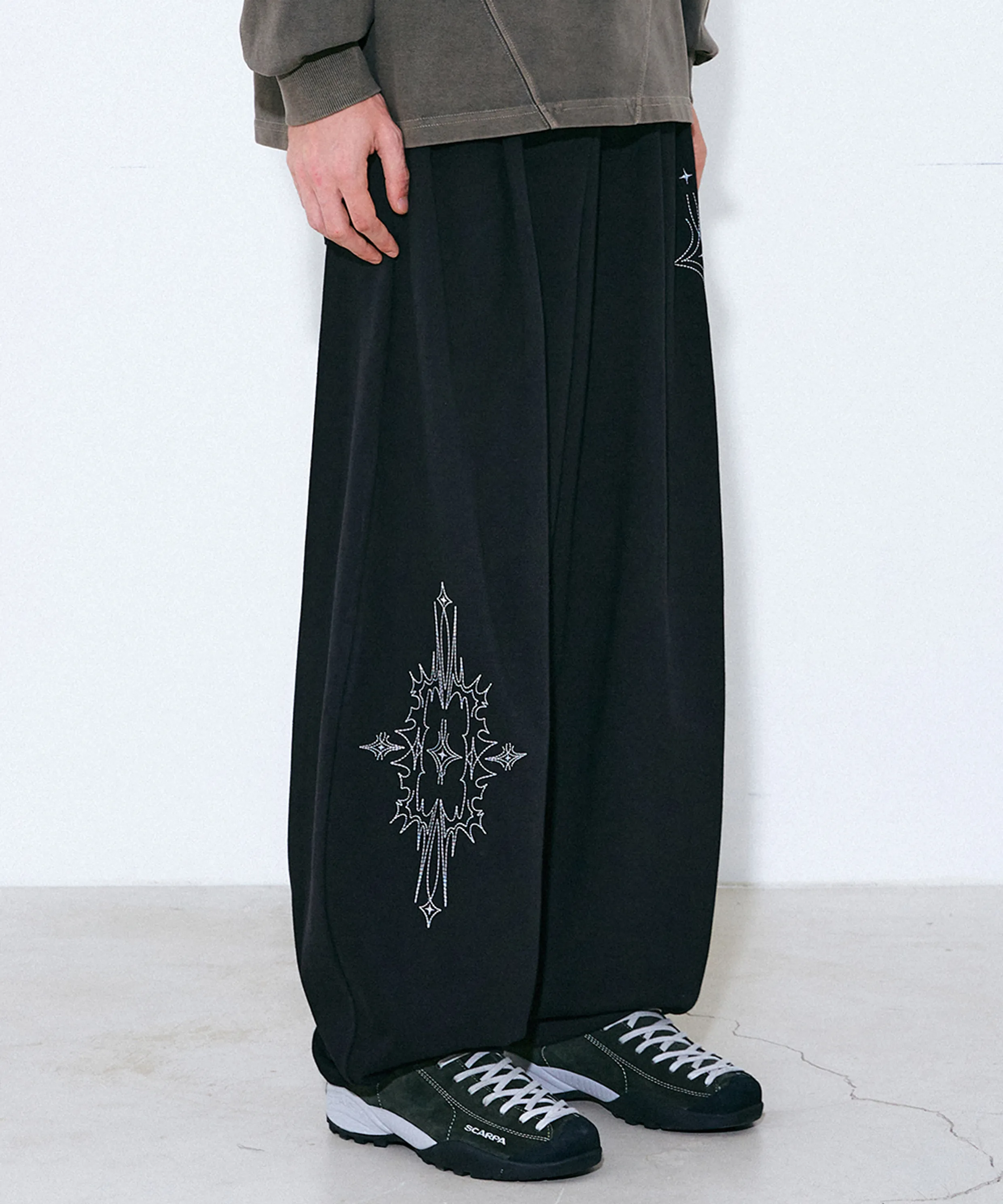 Double Posta Balloon Pants Black 3 Double Posta Balloon Pants Black